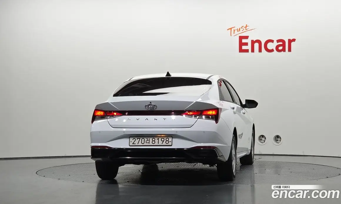 Hyundai Avante 2020 1.6 автомат (гидро), фото 4