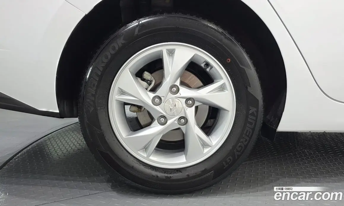 Hyundai Avante 2020 1.6 автомат (гидро), фото 5