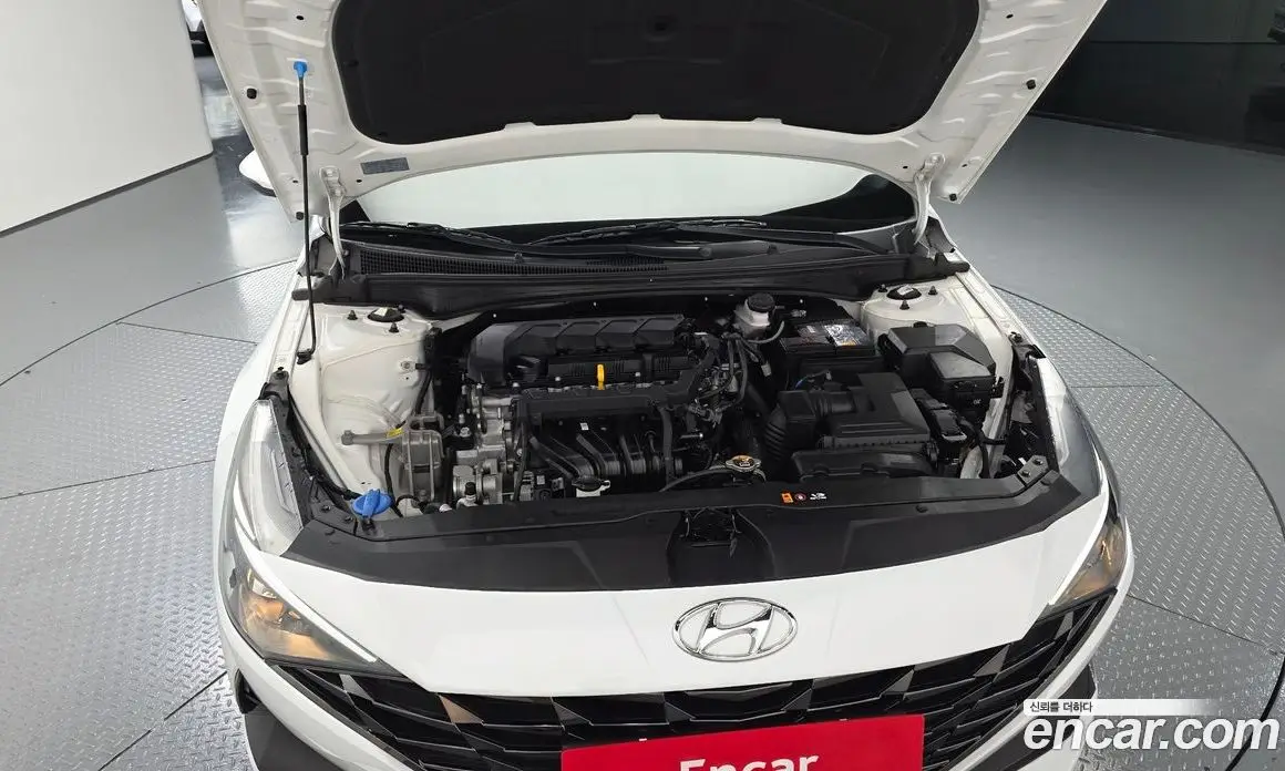 Hyundai Avante 2020 1.6 автомат (гидро), фото 6