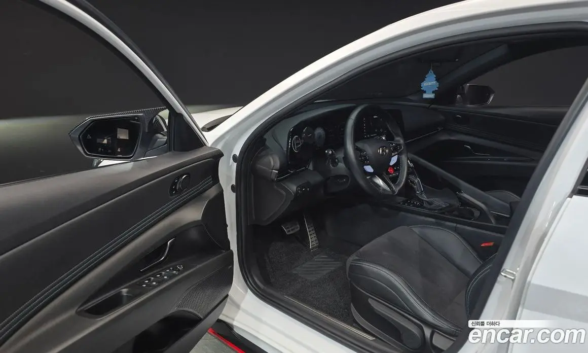 Hyundai Avante 2021 2.0 автомат (гидро), фото 13