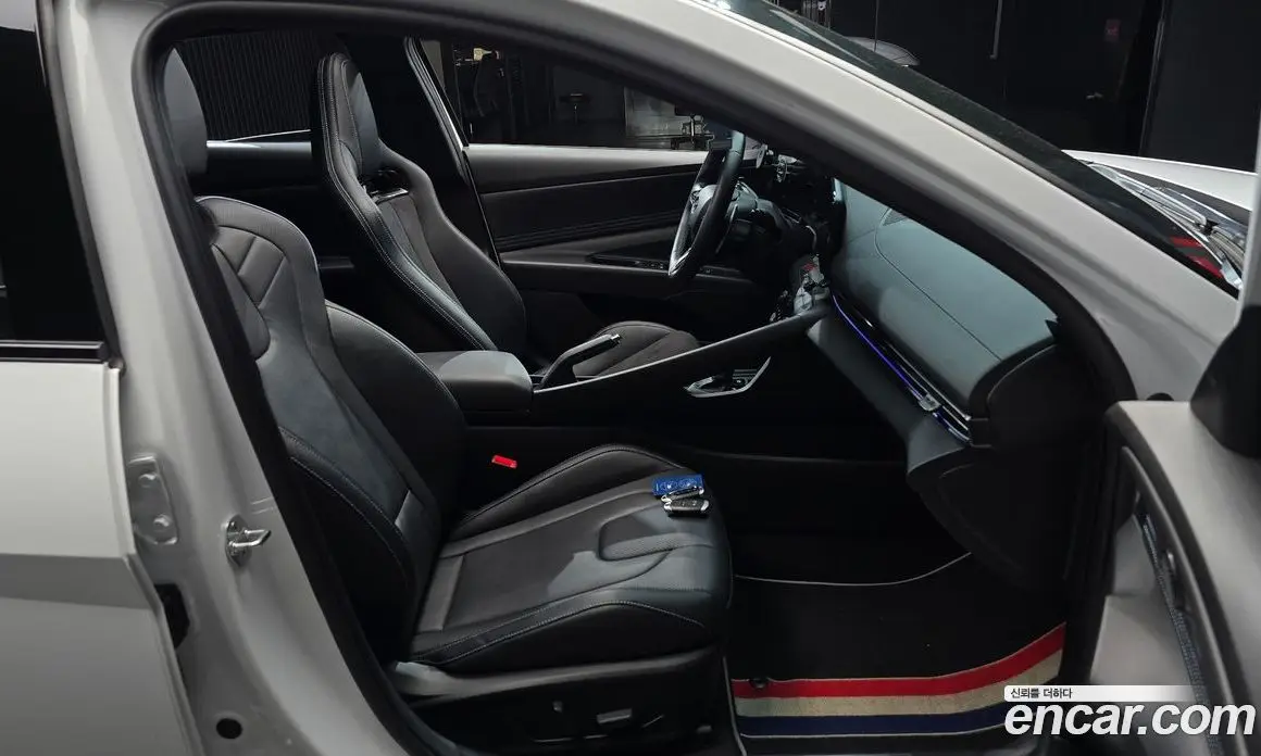 Hyundai Avante 2021 2.0 автомат (гидро), фото 16