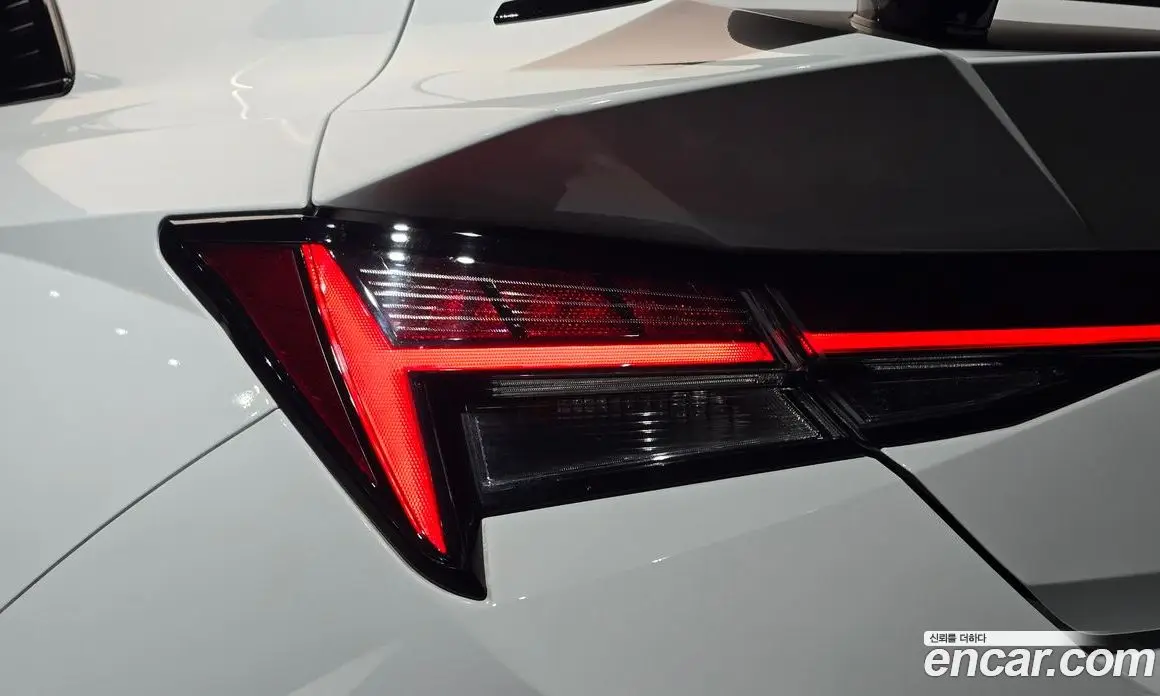 Hyundai Avante 2021 2.0 автомат (гидро), фото 9