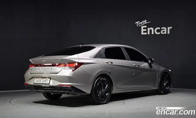 Hyundai Avante 2022 1.6 автомат (гидро), миниатюра 2