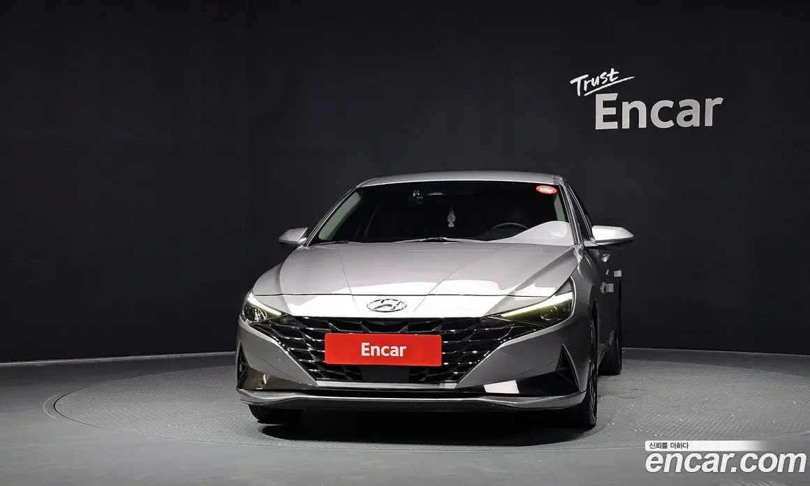 Hyundai Avante 2022 1.6 автомат (гидро), фото 3