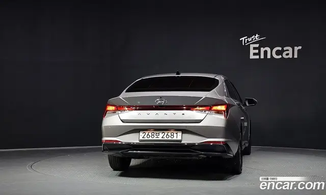 Hyundai Avante 2022 1.6 автомат (гидро), миниатюра 4