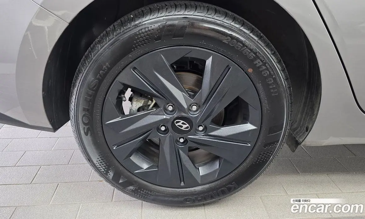 Hyundai Avante 2022 1.6 автомат (гидро), фото 5