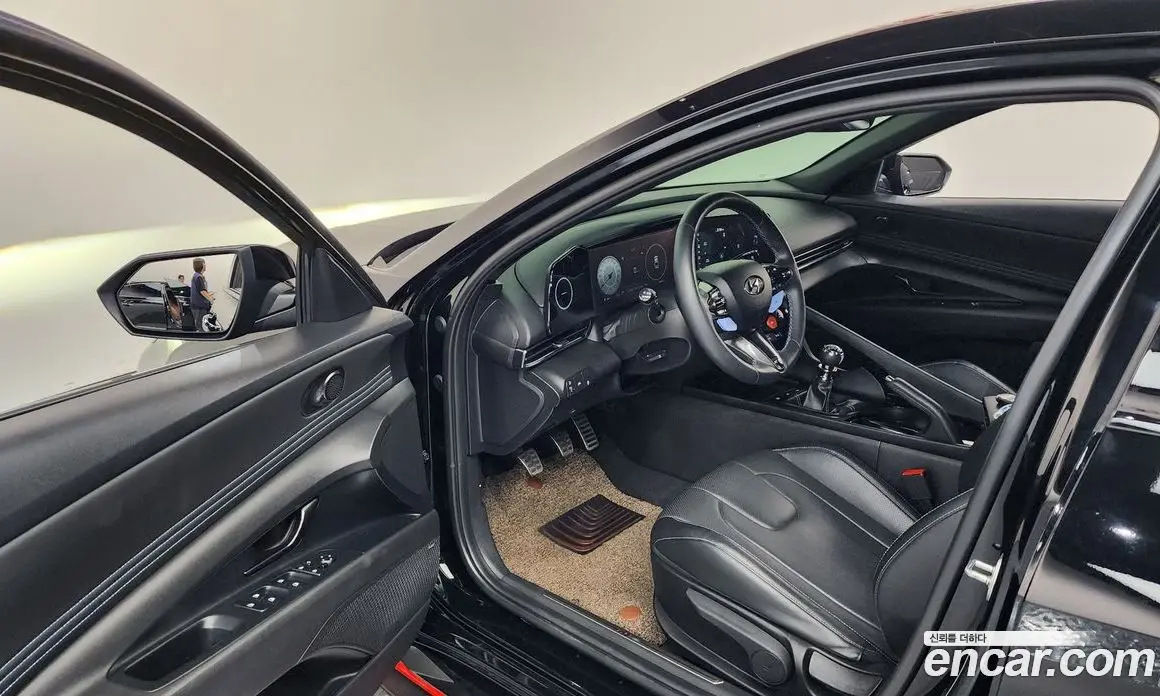 Hyundai Avante 2023 2.0 механика, фото 13