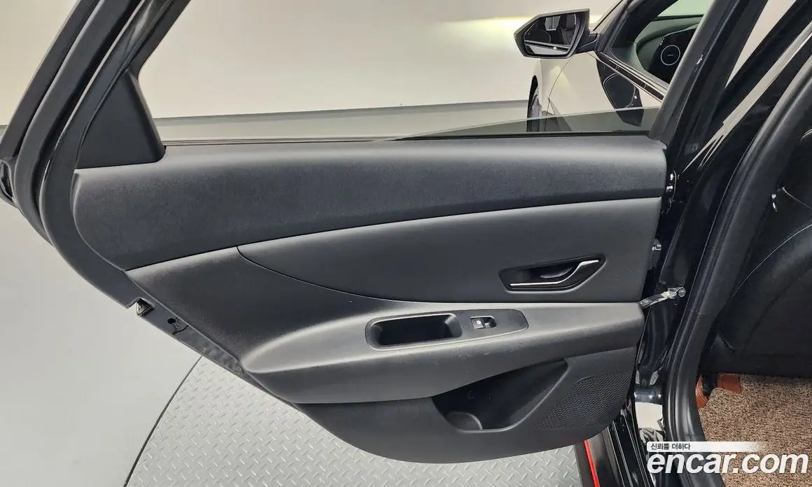 Hyundai Avante 2023 2.0 механика, фото 15