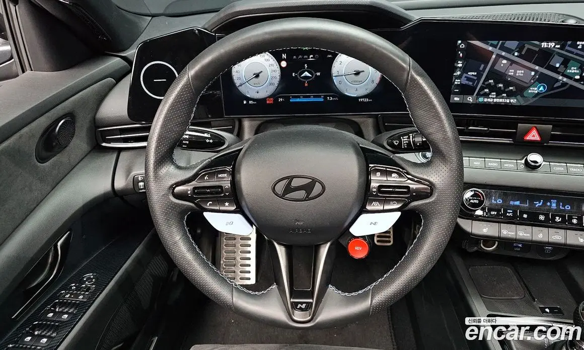 Hyundai Avante 2024 2.0 механика, фото 18
