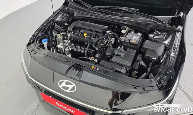 Hyundai Avante 2025 1.6 автомат (гидро), миниатюра 5