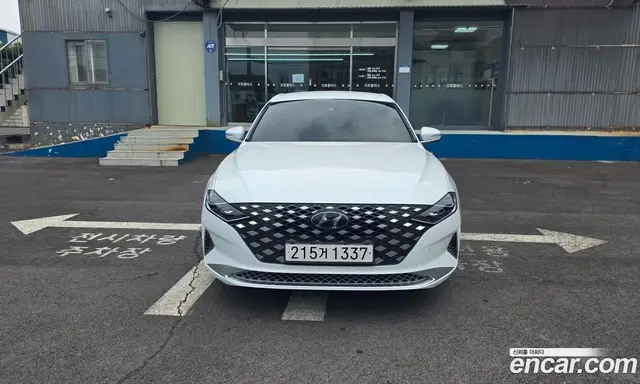 Hyundai Grandeur 2022 2.4 автомат (гидро), миниатюра 2