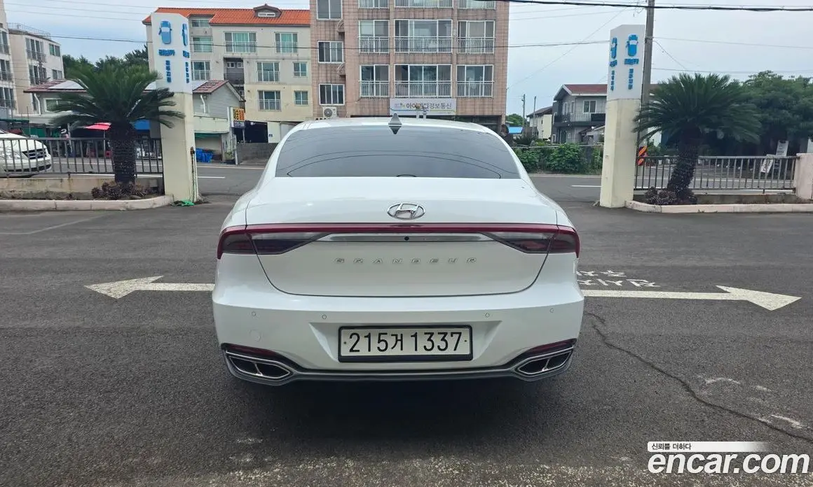 Hyundai Grandeur 2022 2.4 автомат (гидро), фото 5