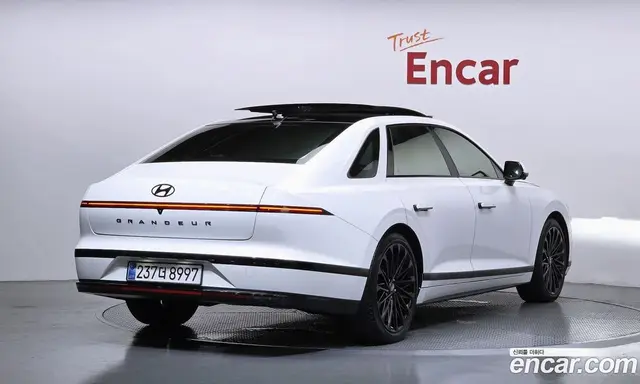 Hyundai Grandeur 2023 3.5 автомат (гидро), миниатюра 2