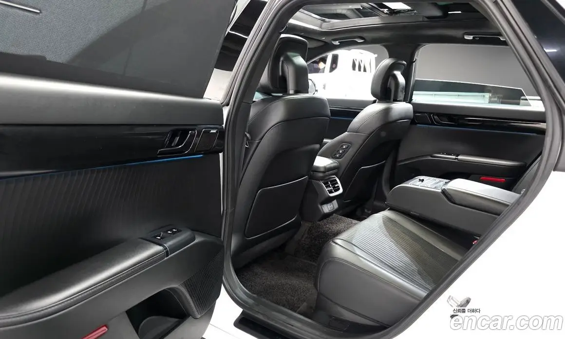 Hyundai Grandeur 2023 3.5 автомат (гидро), фото 11