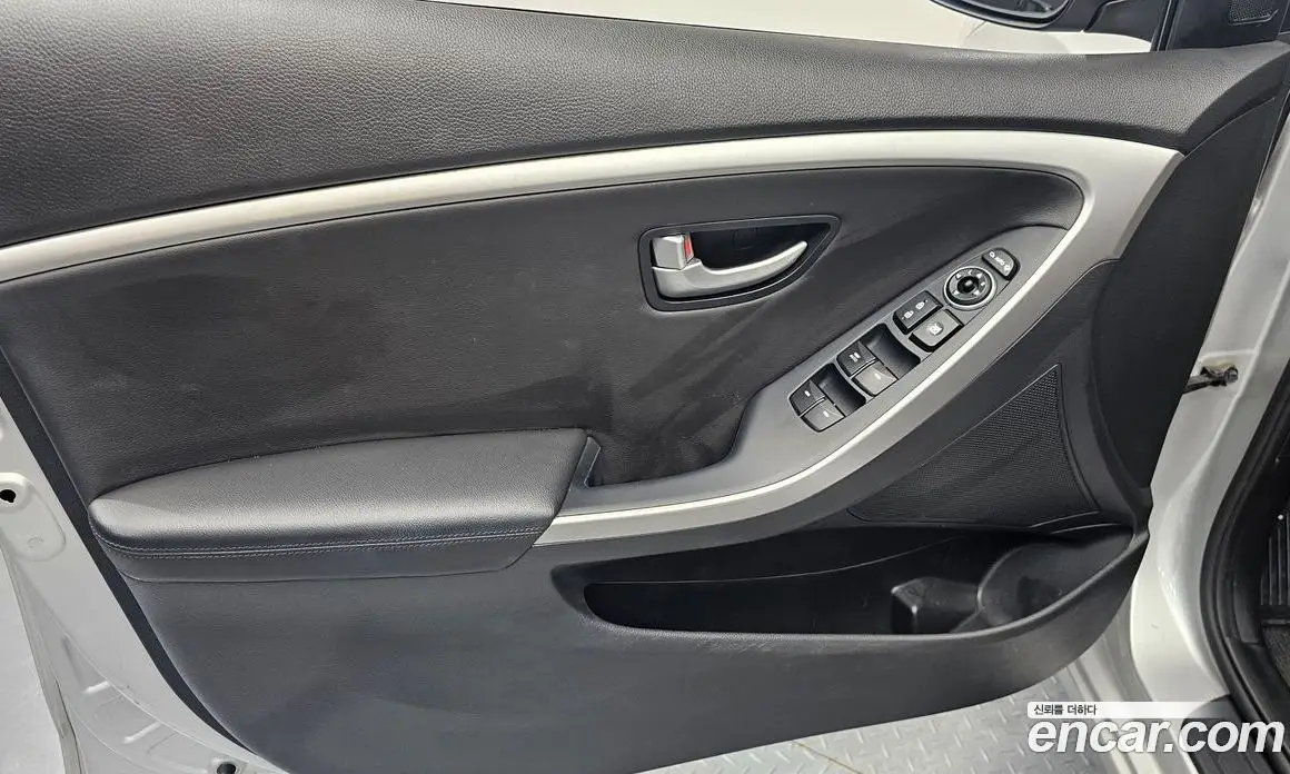 Hyundai i30 2016 1.6 автомат (гидро), фото 13