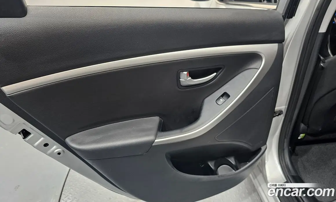 Hyundai i30 2016 1.6 автомат (гидро), фото 14