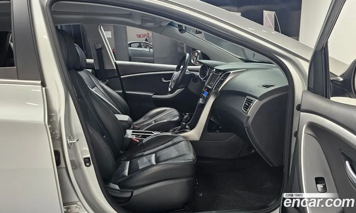 Hyundai i30 2016 1.6 автомат (гидро), фото 15