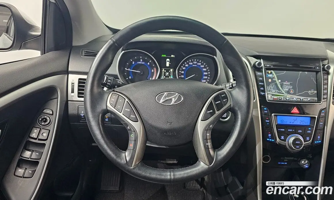 Hyundai i30 2016 1.6 автомат (гидро), фото 17