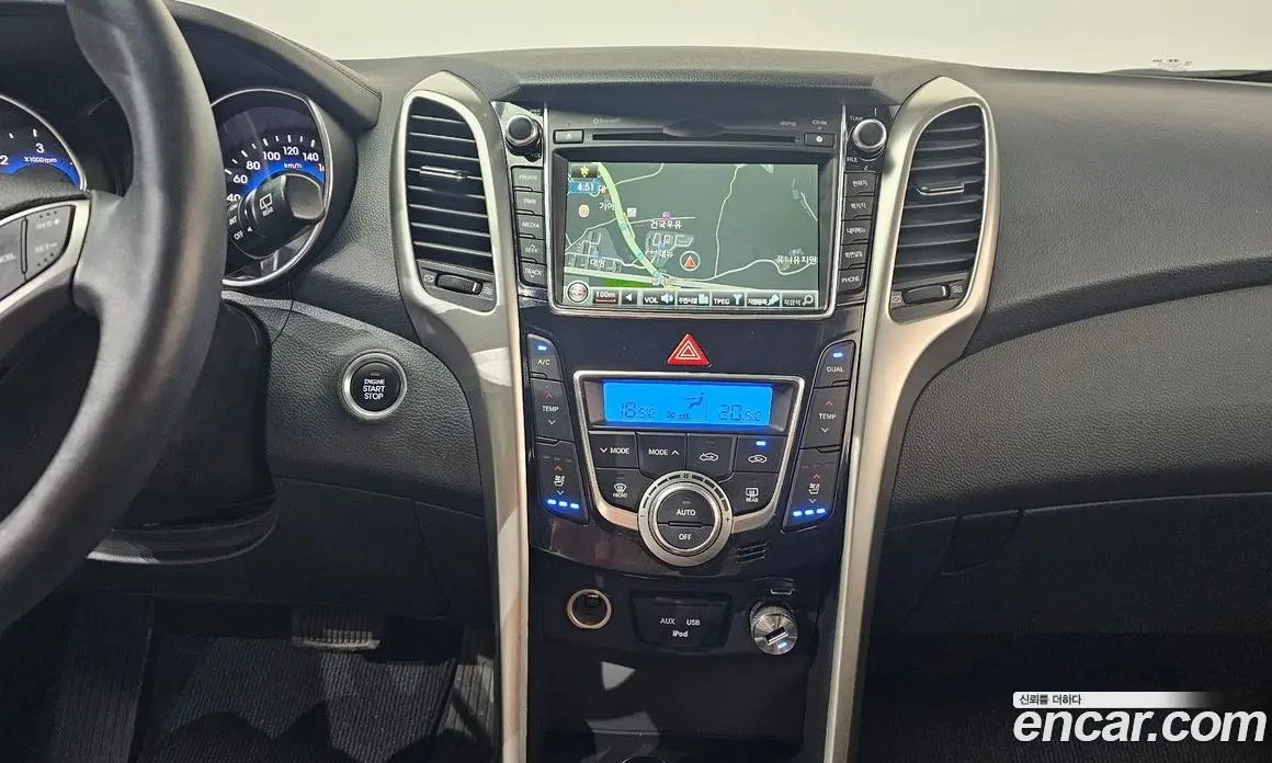 Hyundai i30 2016 1.6 автомат (гидро), фото 18