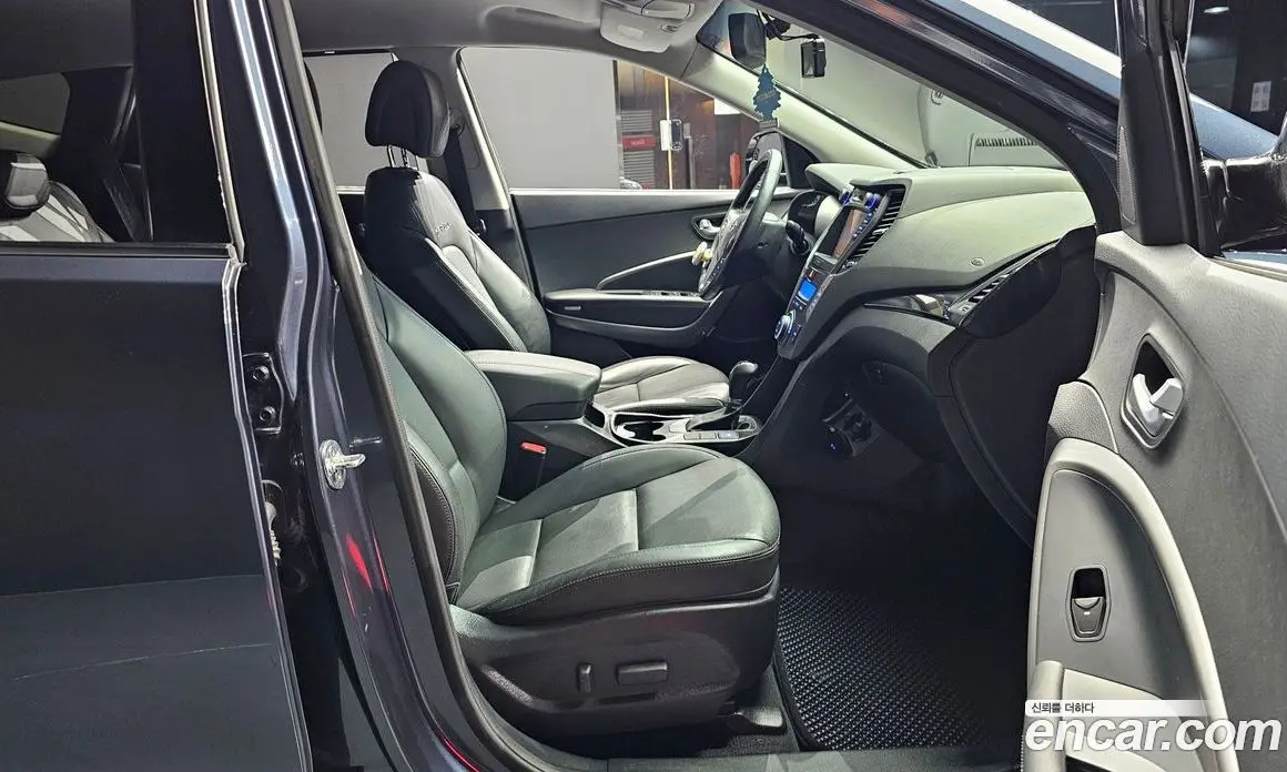 Hyundai Santa Fe 2015 2.0 автомат (гидро), фото 11 Hyundai Santa Fe 2015 2.0 автомат (гидро), фото 11