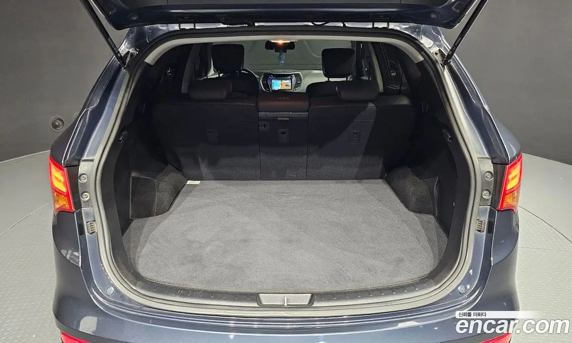 Hyundai Santa Fe 2015 2.0 автомат (гидро), фото 20 Hyundai Santa Fe 2015 2.0 автомат (гидро), фото 20