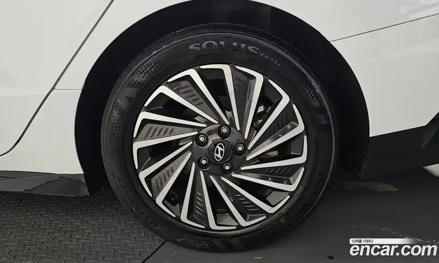Hyundai Sonata 2023 2.0 автомат (гидро), миниатюра 7