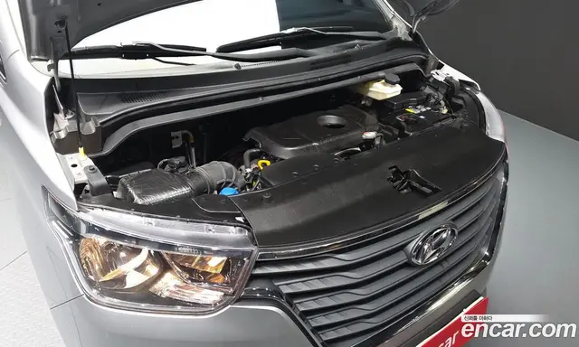 Hyundai Starex 2021 2.5 автомат (гидро), миниатюра 6
