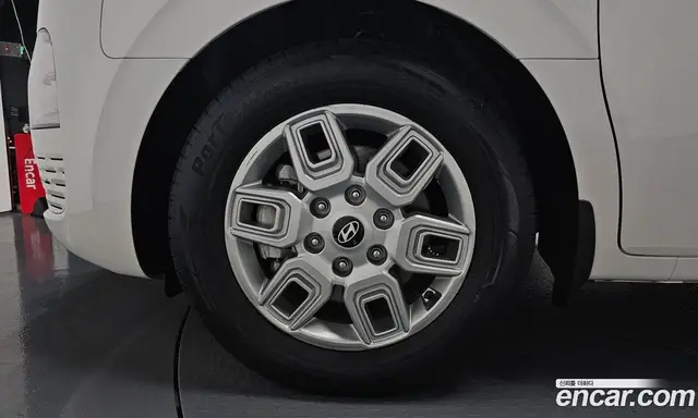 Hyundai Staria 2025 2.2 автомат (гидро), миниатюра 4