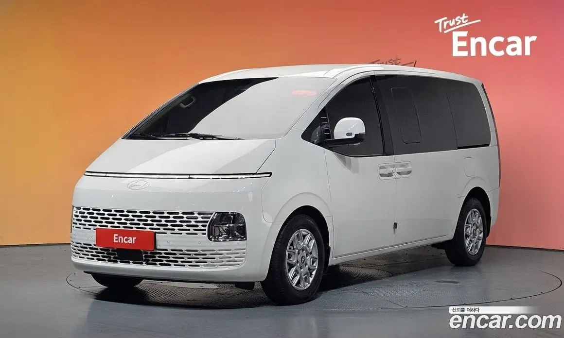 Hyundai Staria 2025 2.2 автомат (гидро), фото 32