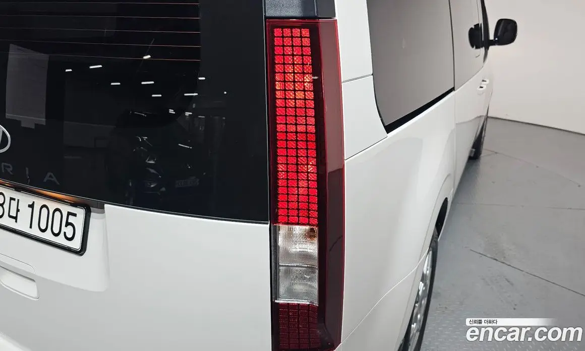Hyundai Staria 2025 2.2 автомат (гидро), фото 8