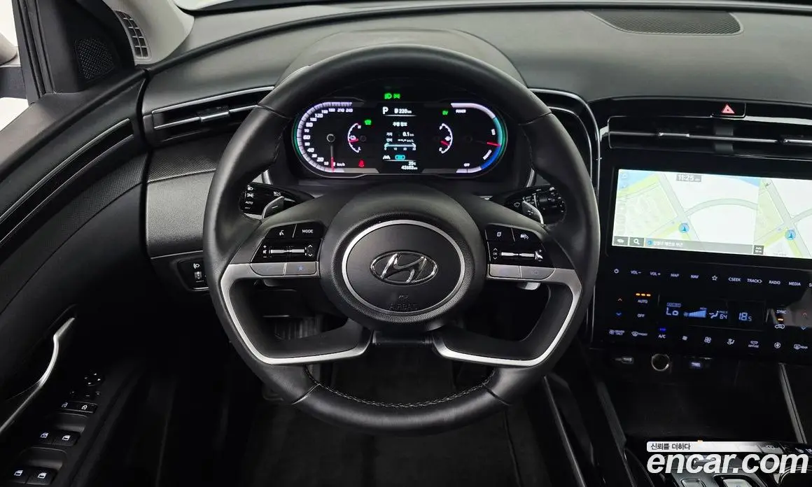 Hyundai Tucson 2023 1.6 автомат (гидро), фото 13