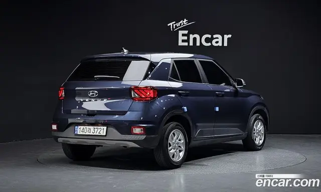 Hyundai Venue 2021 1.6 автомат (гидро), миниатюра 1