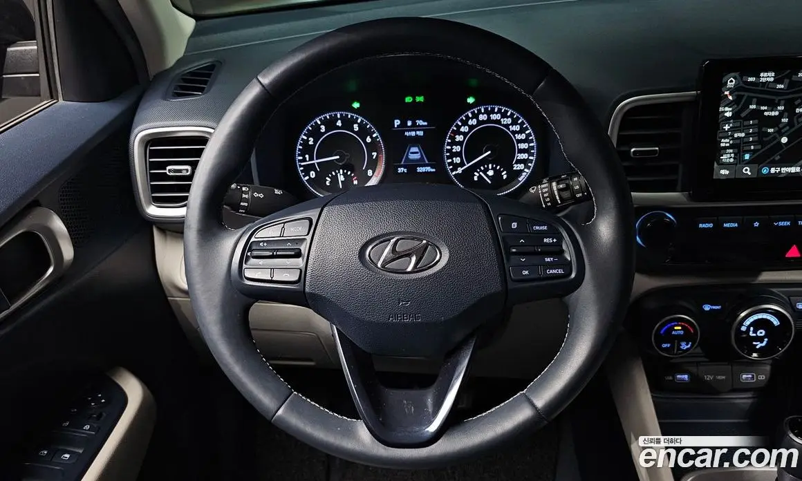 Hyundai Venue 2021 1.6 автомат (гидро), фото 18