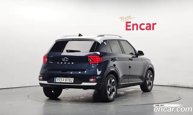 Hyundai Venue 2024 1.6 автомат (гидро), миниатюра 2