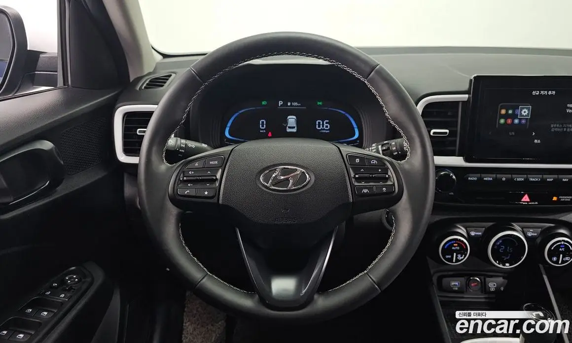 Hyundai Venue 2024 1.6 автомат (гидро), фото 13