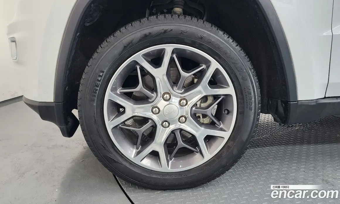 Jeep Cherokee 2021 3.6 автомат (гидро), фото 36