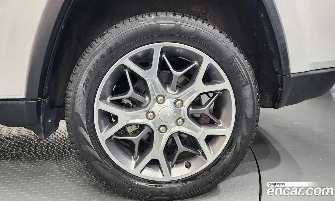 Jeep Cherokee 2021 3.6 автомат (гидро), фото 37