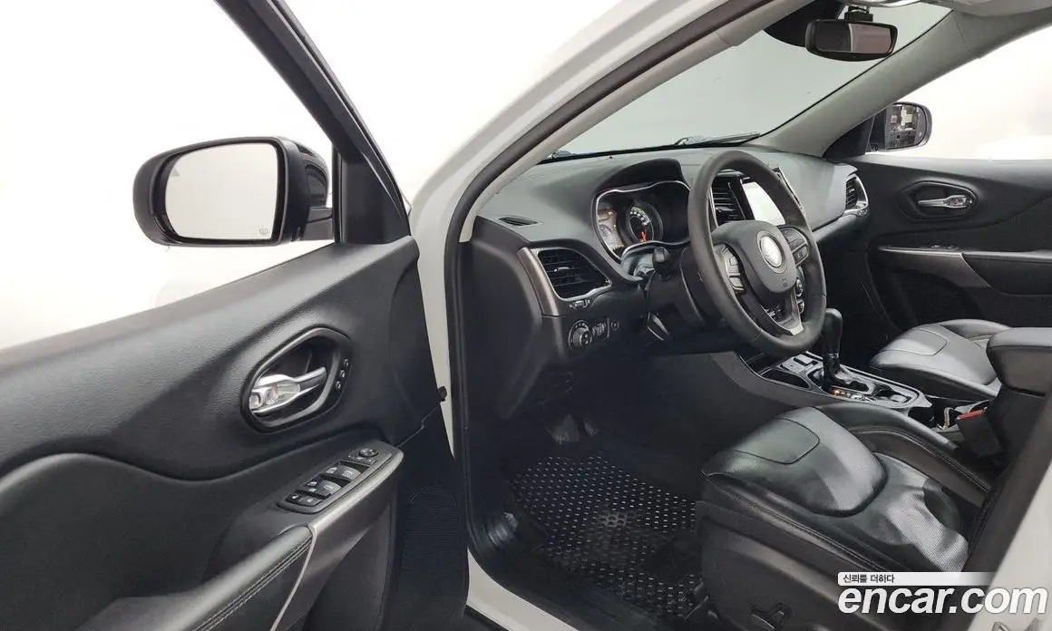 Jeep Cherokee 2022 2.4 автомат (гидро), фото 13