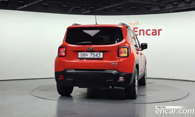 Jeep Renegade 2017 2.4 автомат (гидро), миниатюра 4