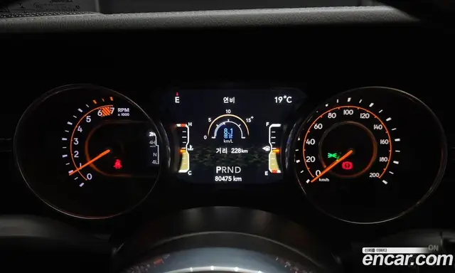 Jeep Wrangler 2019 2.0 автомат (гидро), миниатюра 11