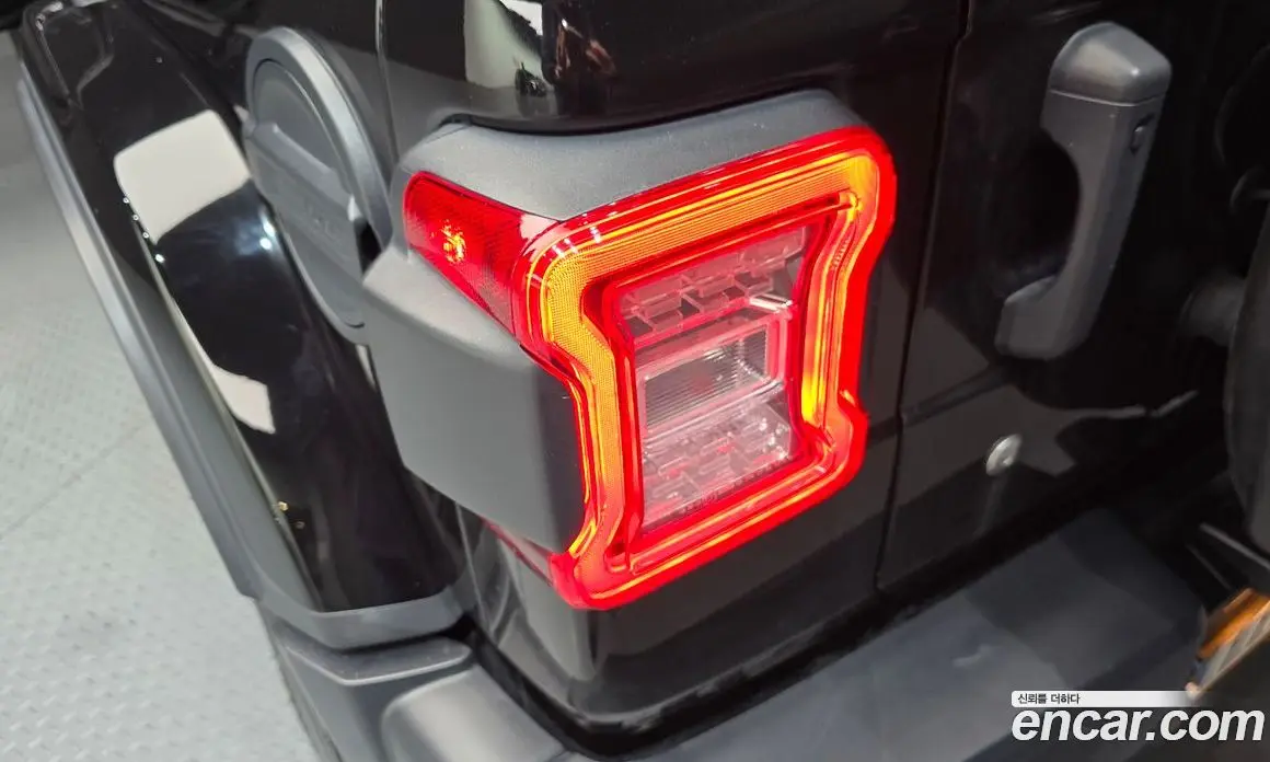 Jeep Wrangler 2019 2.0 автомат (гидро), фото 9