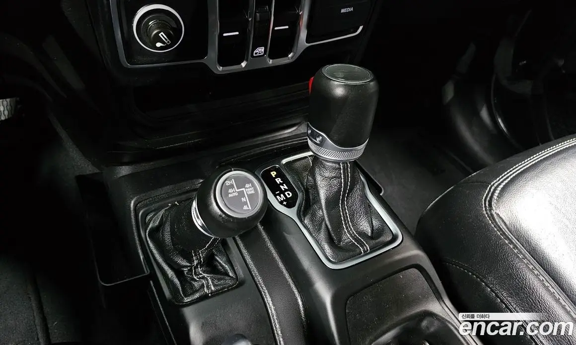 Jeep Wrangler 2022 2.0 автомат (гидро), фото 12