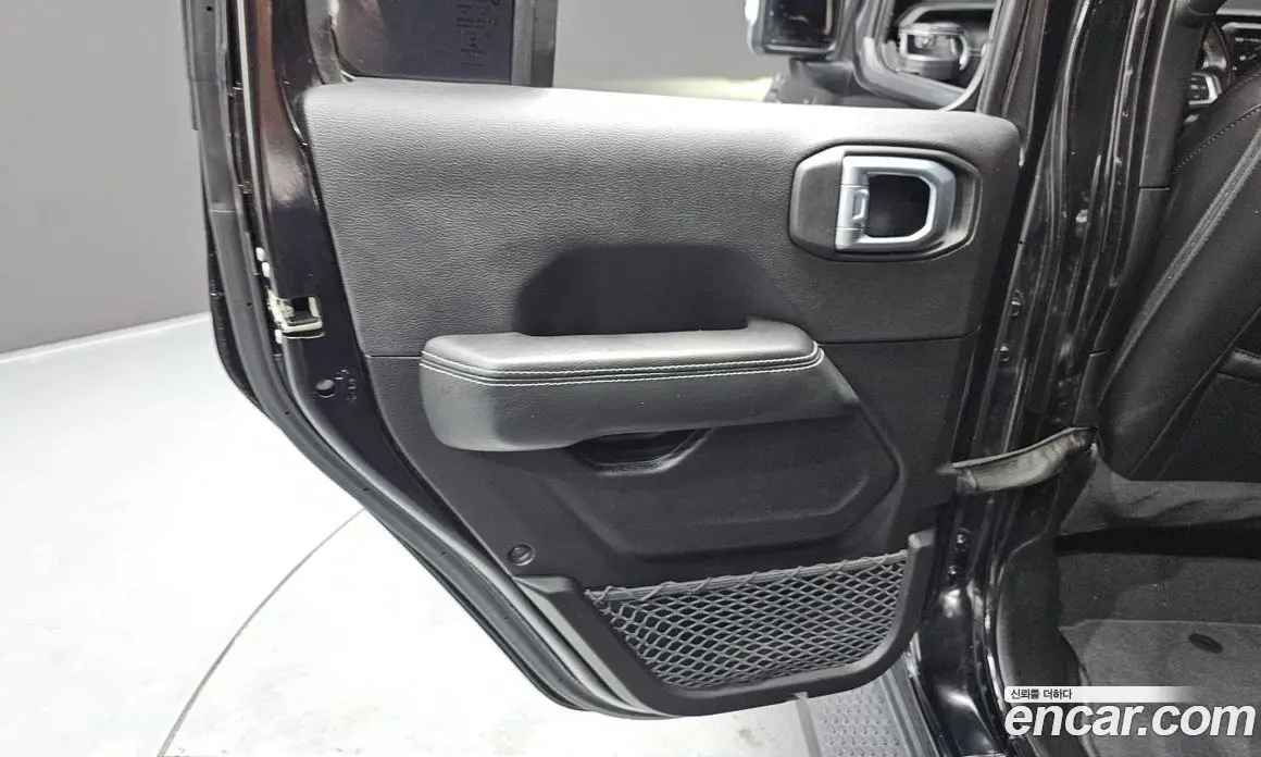 Jeep Wrangler 2022 2.0 автомат (гидро), фото 15