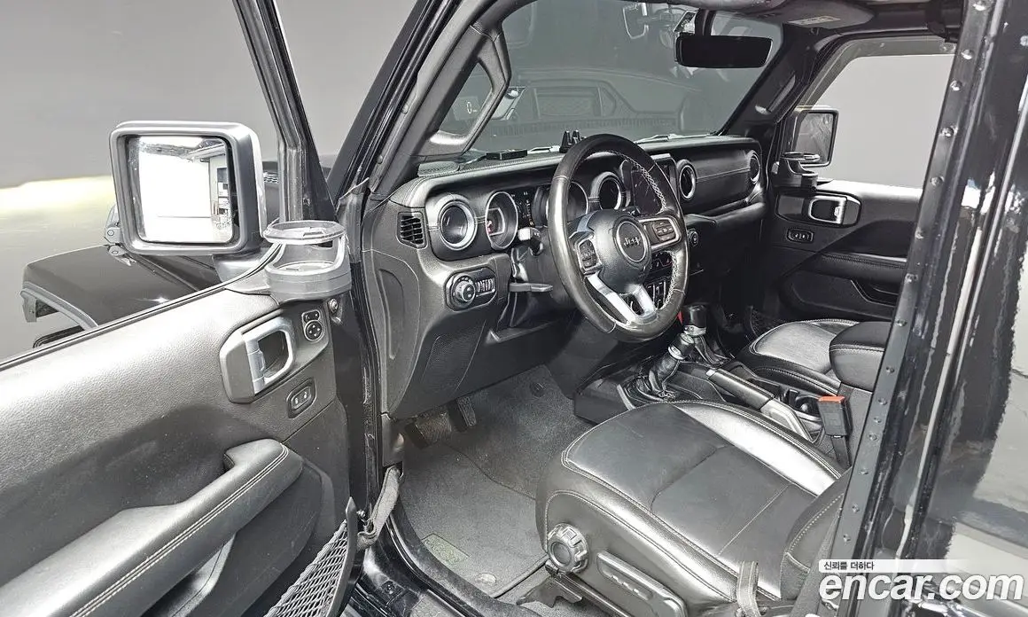 Jeep Wrangler 2022 2.0 автомат (гидро), фото 18