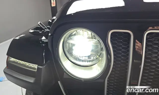 Jeep Wrangler 2022 2.0 автомат (гидро), миниатюра 8