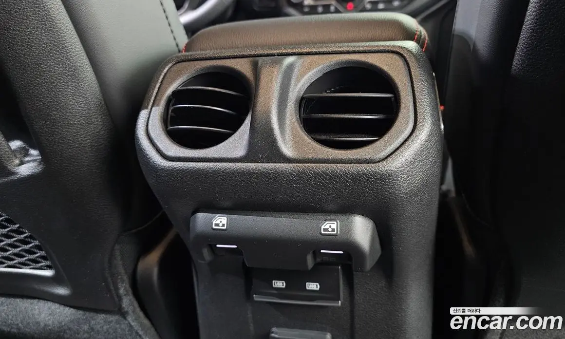 Jeep Wrangler 2024 2.0 автомат (гидро), фото 23