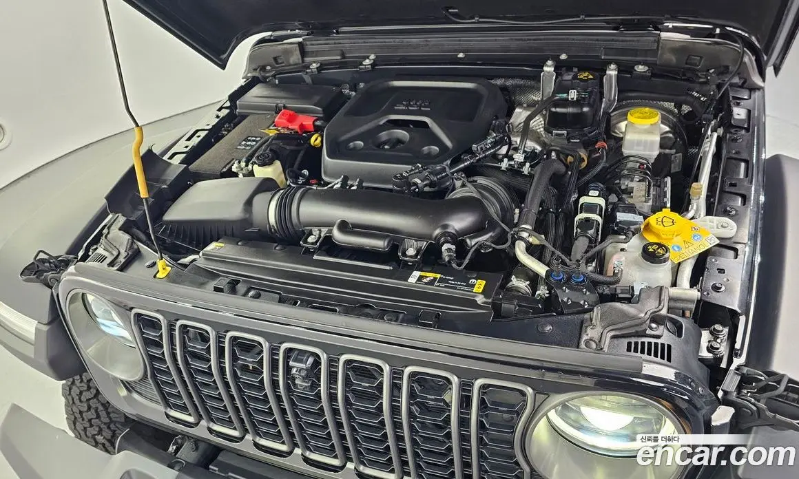 Jeep Wrangler 2024 2.0 автомат (гидро), фото 5
