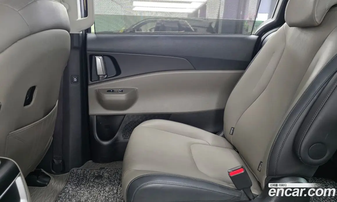 Kia Carnival 2024 2.2 автомат (гидро), фото 15