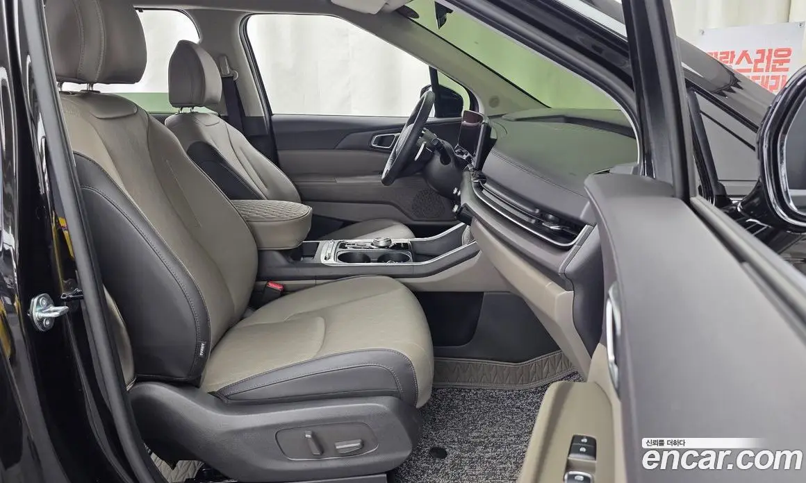 Kia Carnival 2024 2.2 автомат (гидро), фото 17