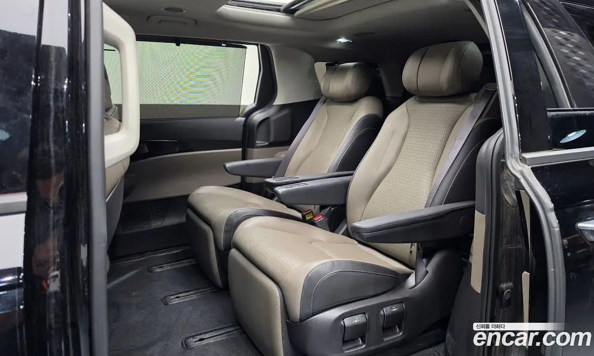 Kia Carnival 2024 1.6 автомат (гидро), фото 11